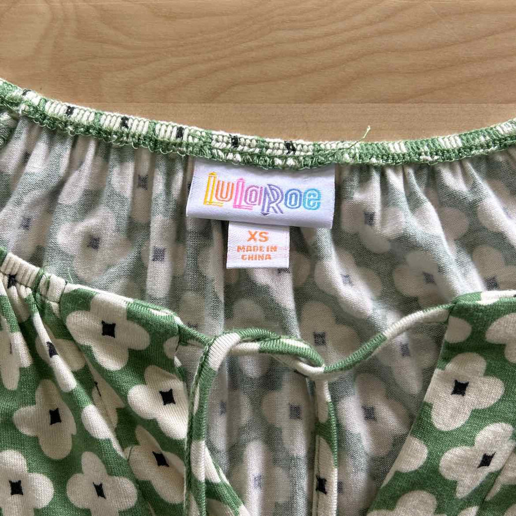 LulaRoe Size XS Green Blouse