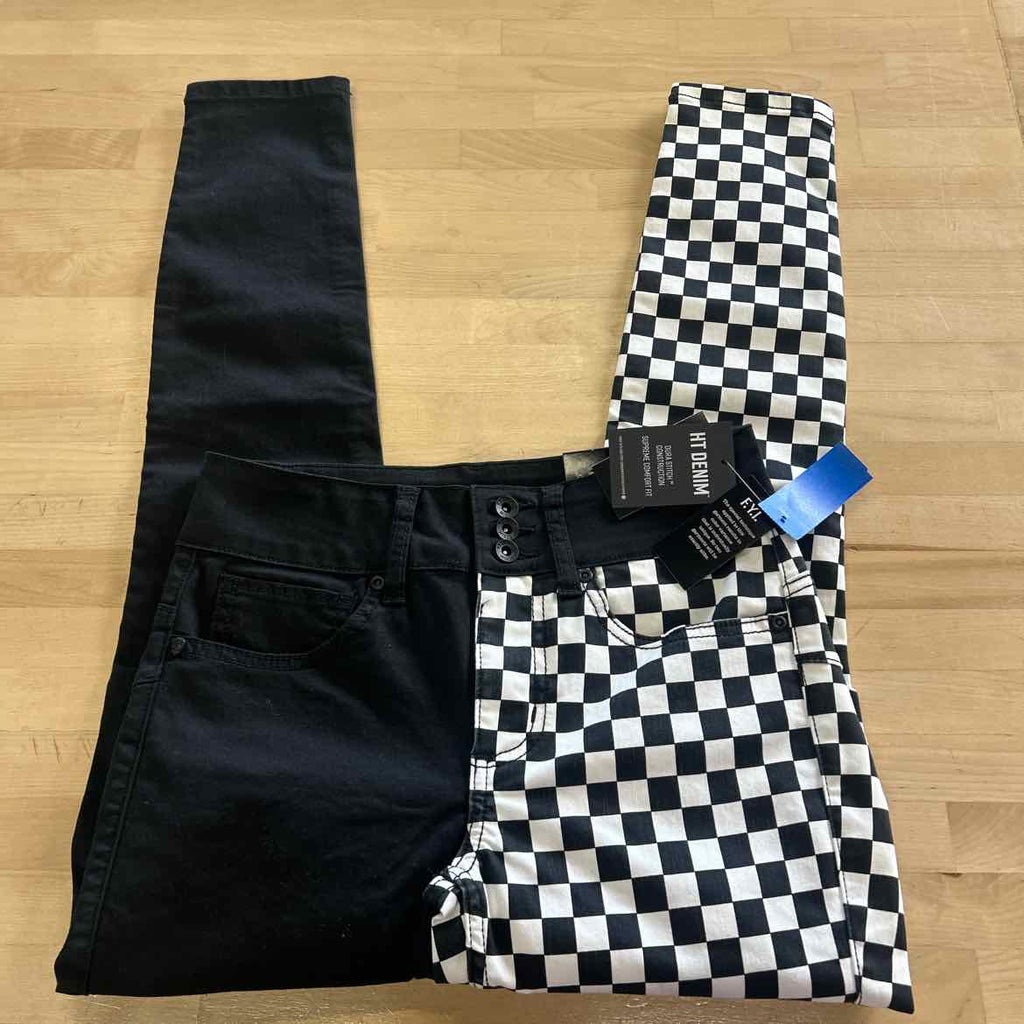 HotTopic Size 3 Black White New Pants