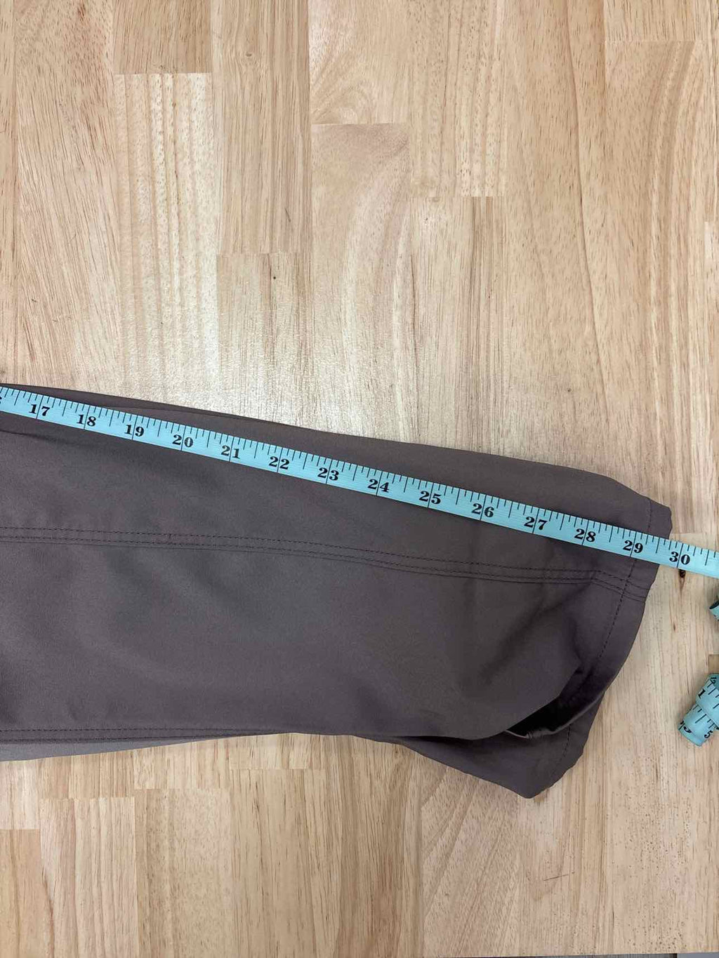 White House Black Market Size 12 Taupe Satin Preloved Cargo