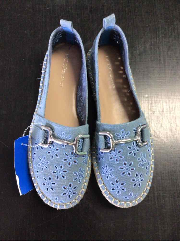BCBG Shoe Size 8.5 Blue Loafers