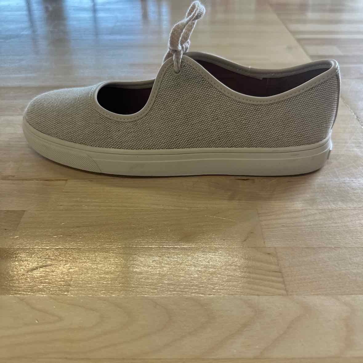 Lucky Brand Shoe Size 9.5 Beige Sneakers