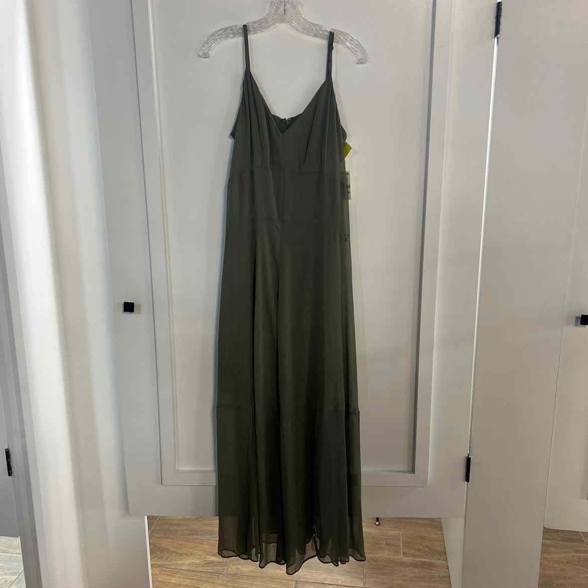 Bar III Size 12 Green Preloved Dress