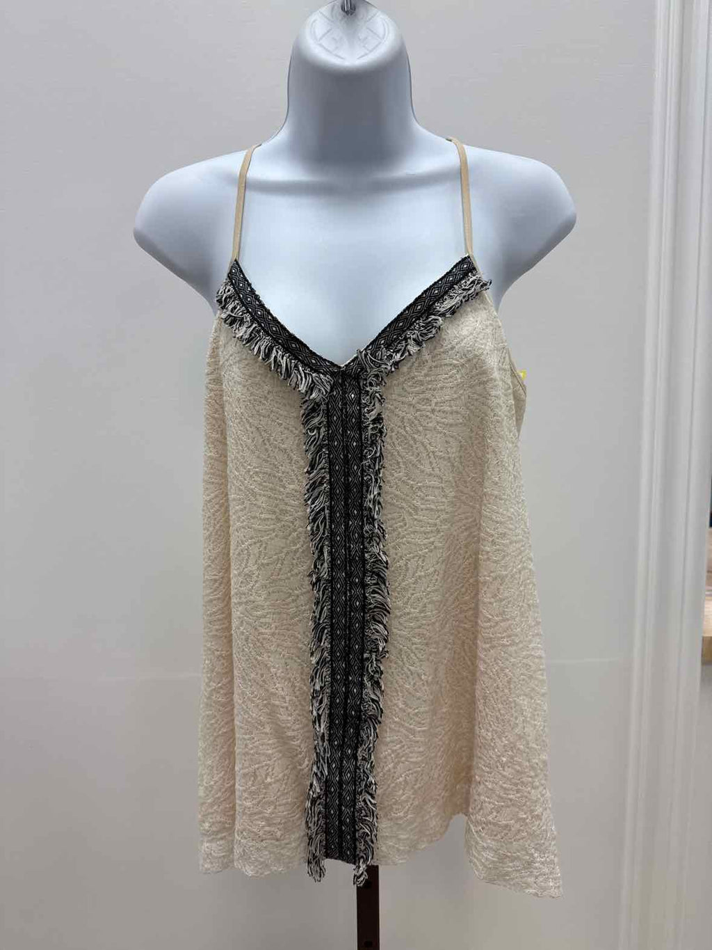 Akemi+kin Size XS Black Cream Preloved Sleeveless