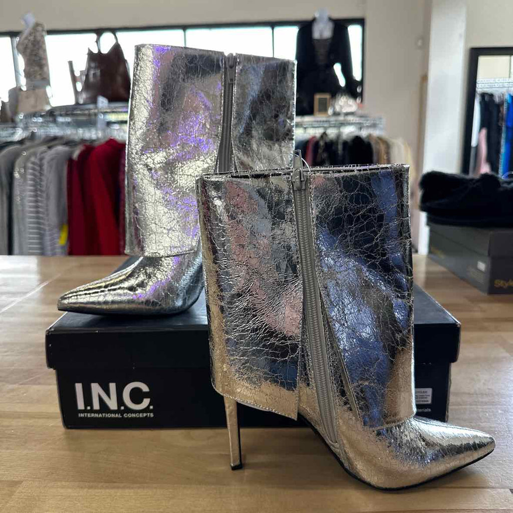 I.n.c. International Concepts Women's Sabeel Cuff Booties