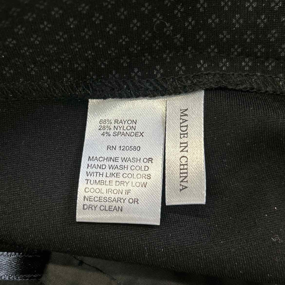 Amanda & Chelsea Size 6 Black Preloved Pants