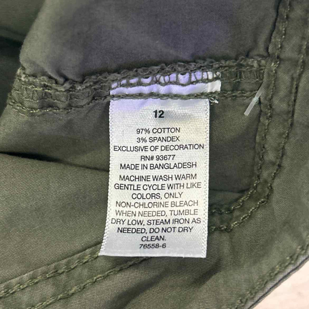 a.n.a Women Size 12 Green Preloved Shorts