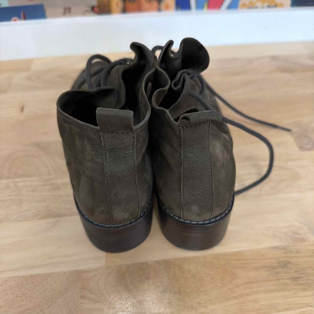 Eileen Fisher Size 9.5 Brown New Boots