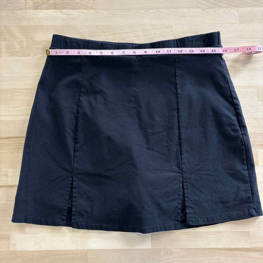 Zenobia Size XL Black Skorts