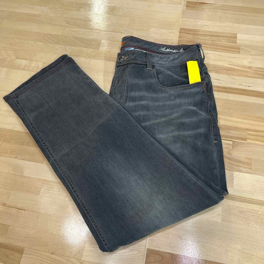 Tommy Bahama Size 38x32 Gray MENS Jeans