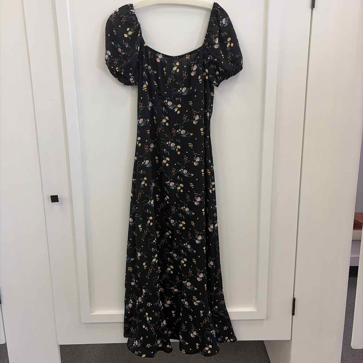 Pie in the Sky Size M Black Preloved Dress