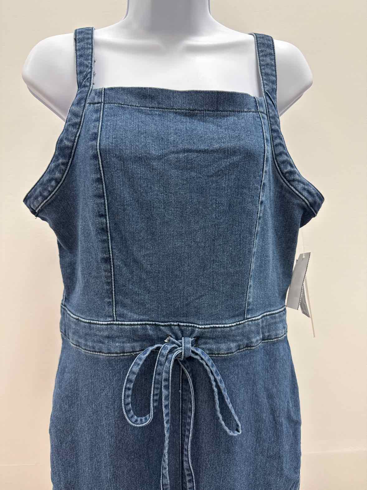 TINSELTOWN Size XL Juniors' Belted Denim Jumpsuit with Ruffle - Dark Wash