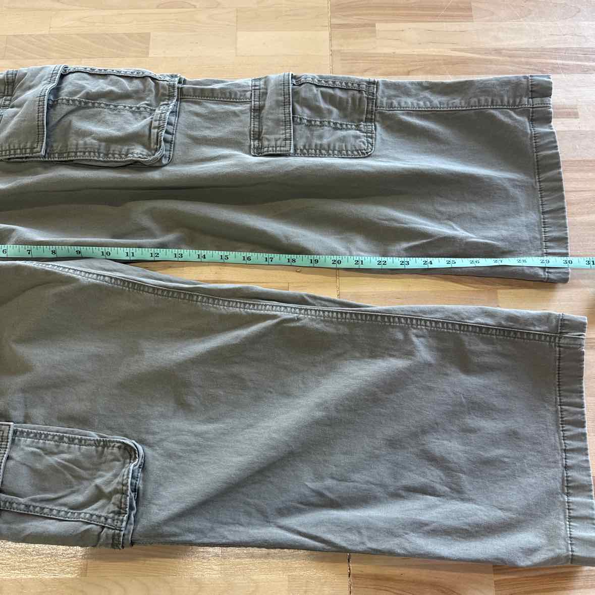Hollister Size 12 Green Preloved Pants