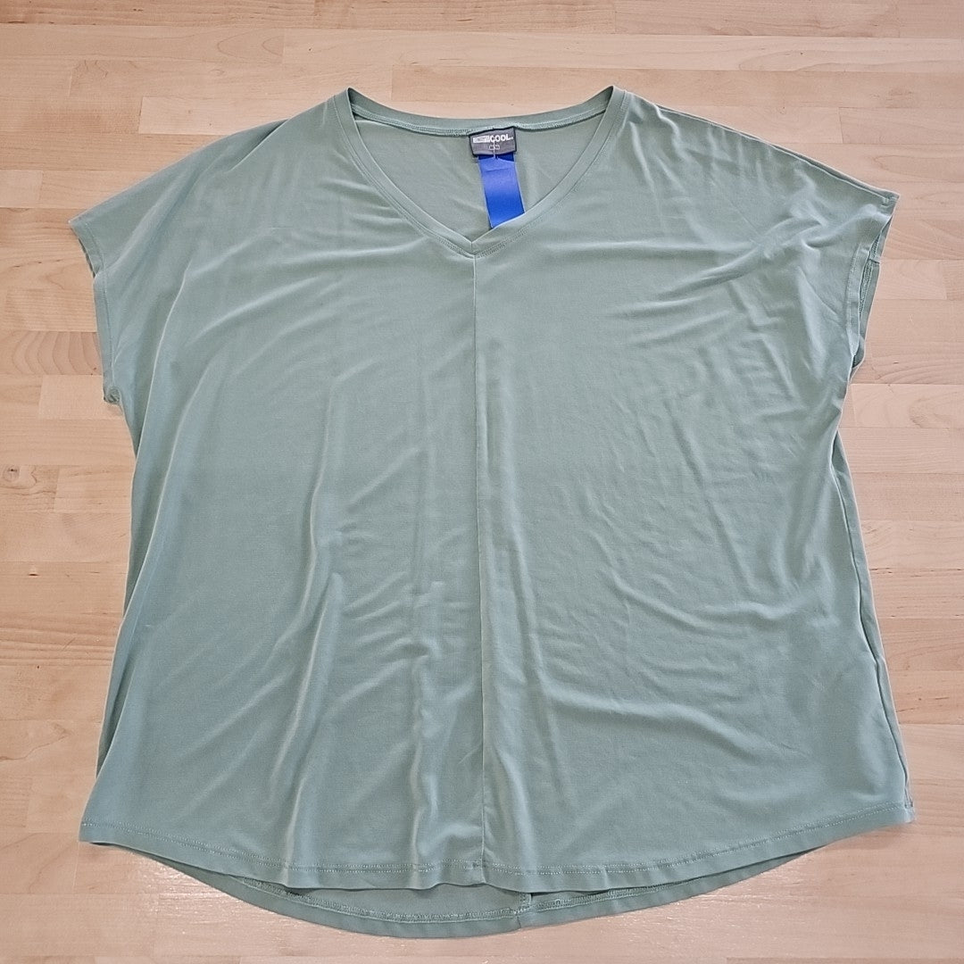 32 degrees Size L Green Blouse