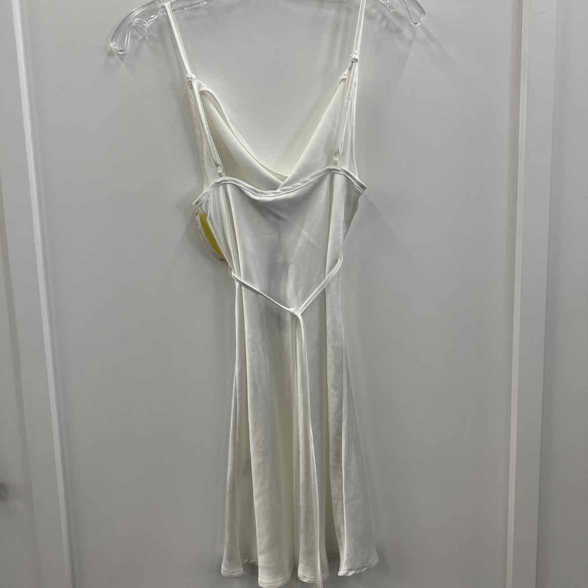Motel Size XS White Dress