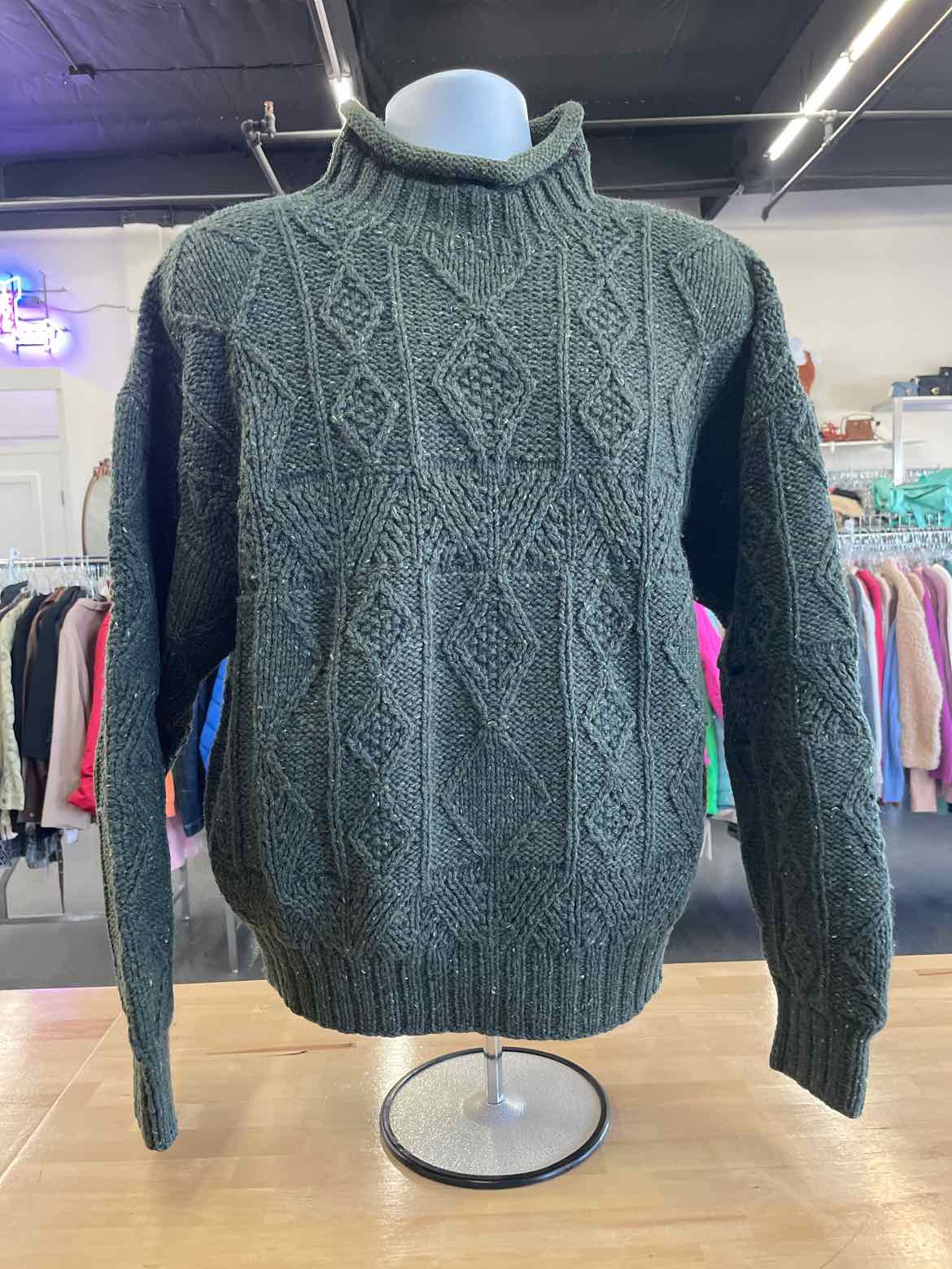 Alexander Jordan Size XL Green MENS Sweater