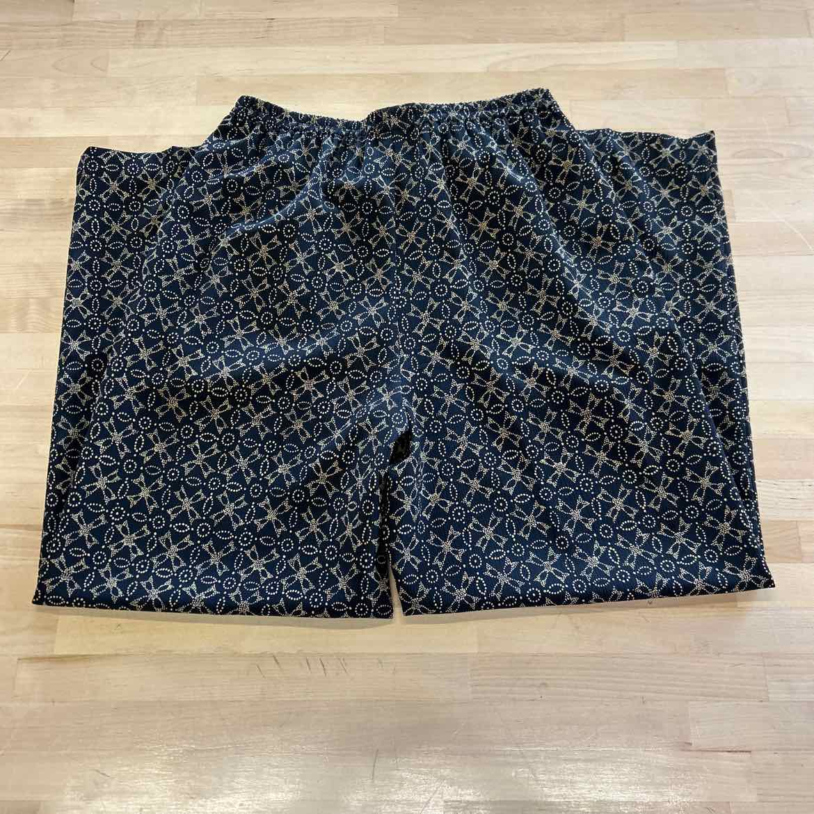 Leslie Fay Size 10 Black Preloved 2 pc Dress Set