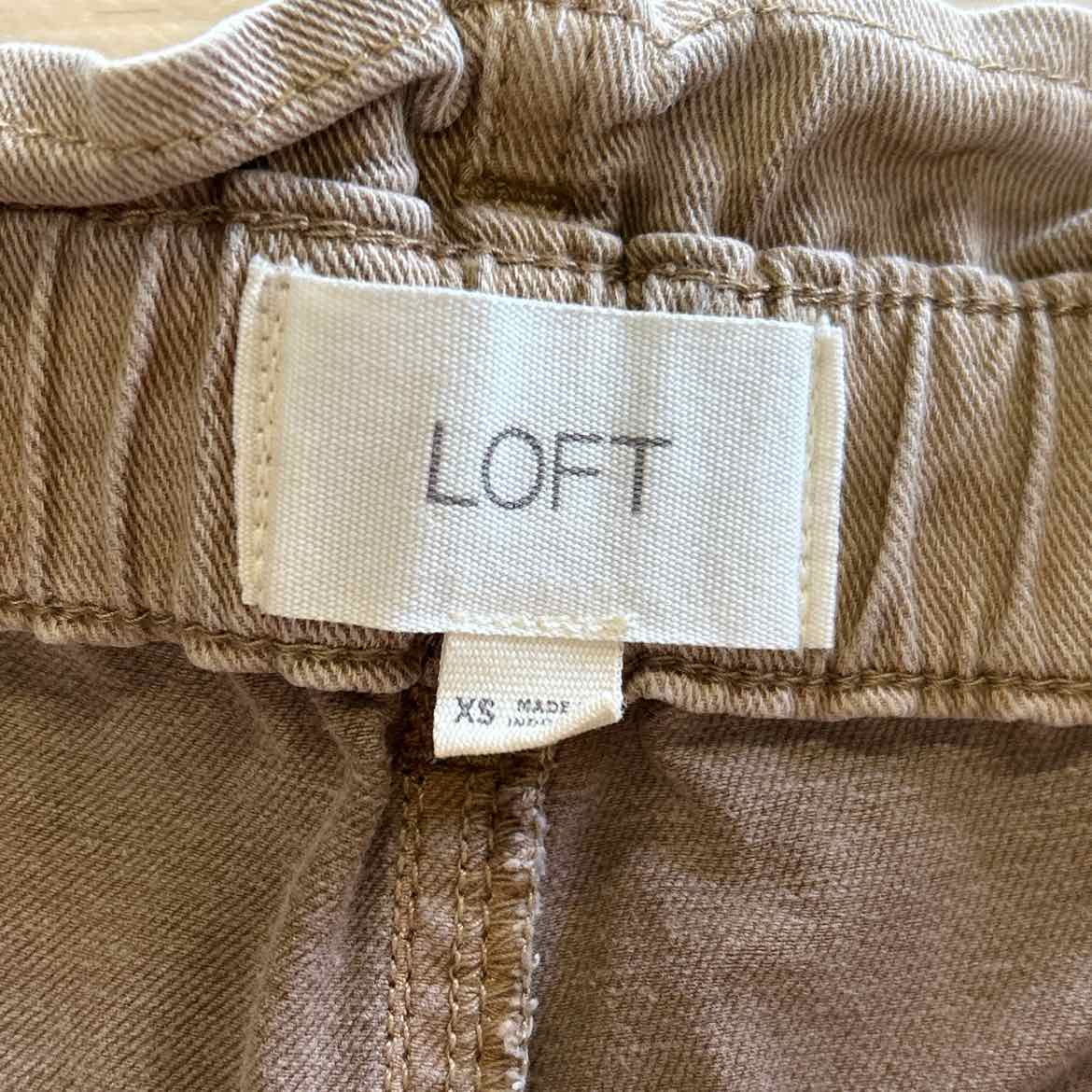 Loft Women Size XS Tan Preloved Shorts