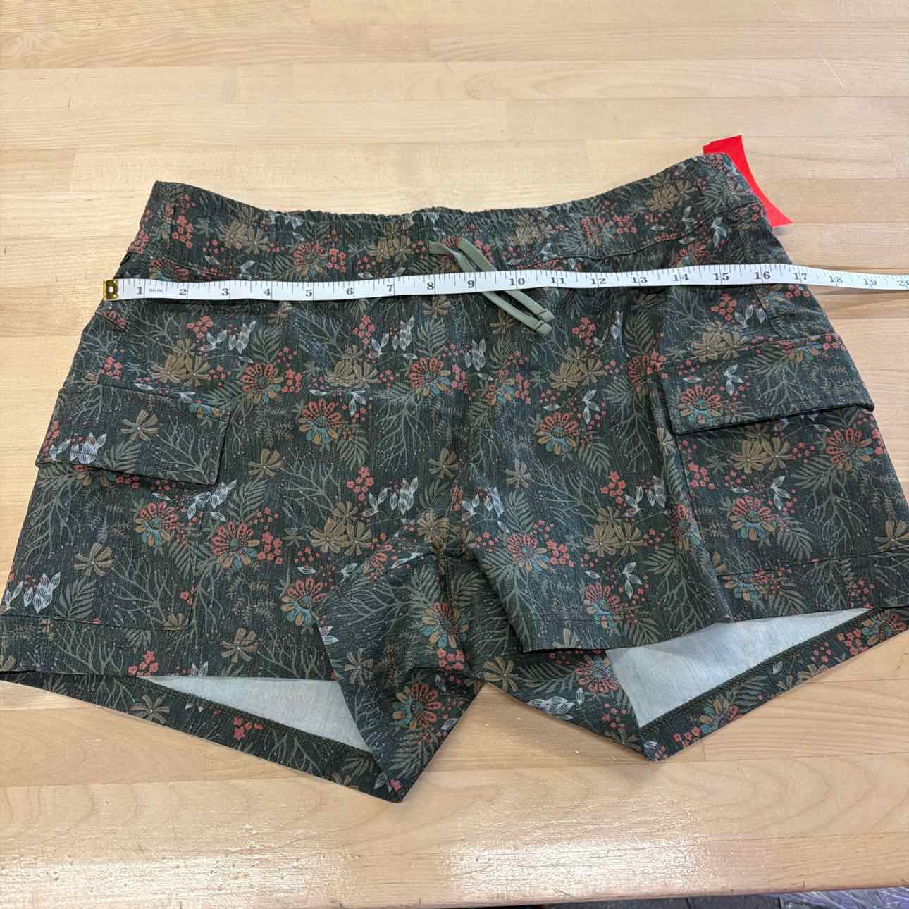 Kuhl Size S Green Used Shorts