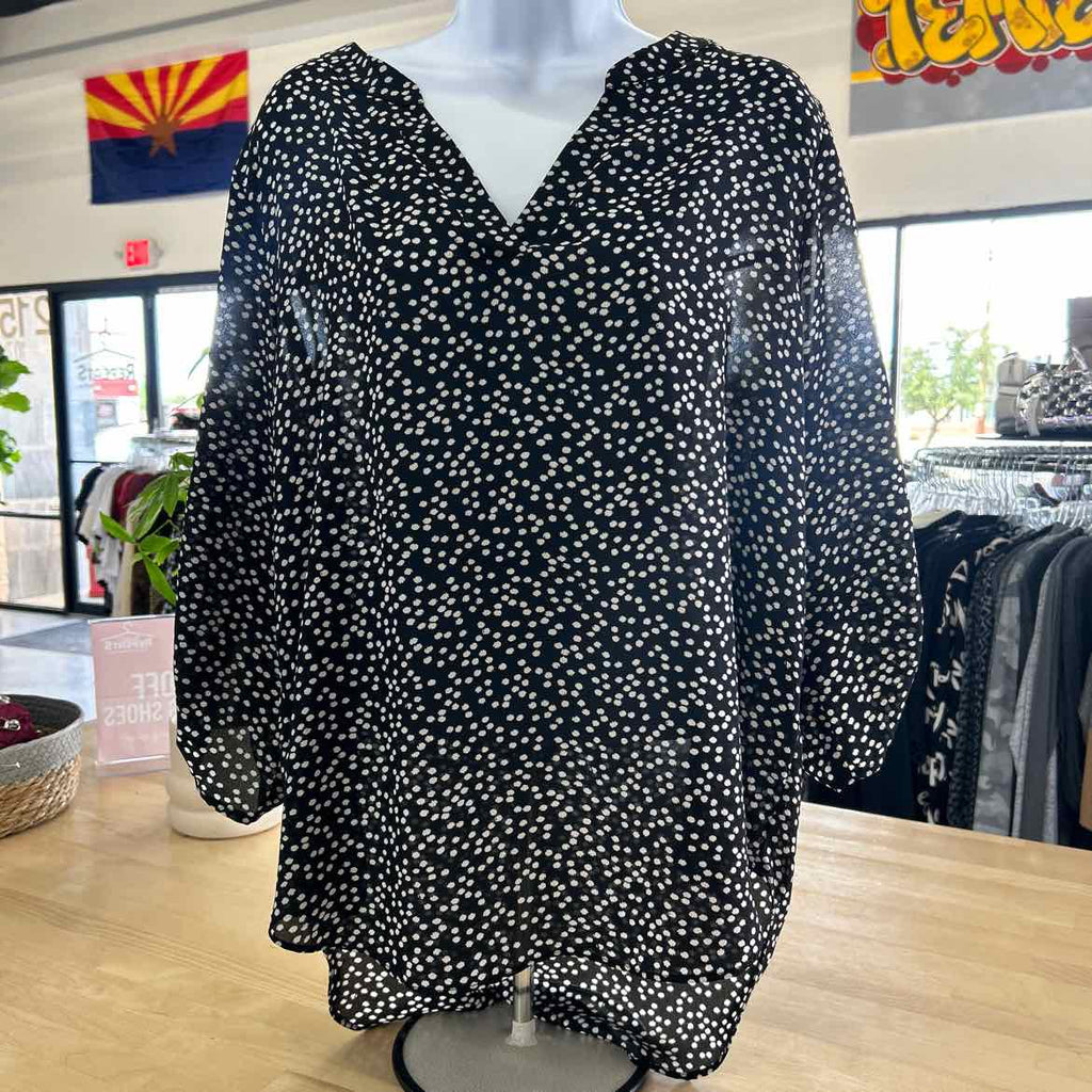 Chaus Size L Black Blouse