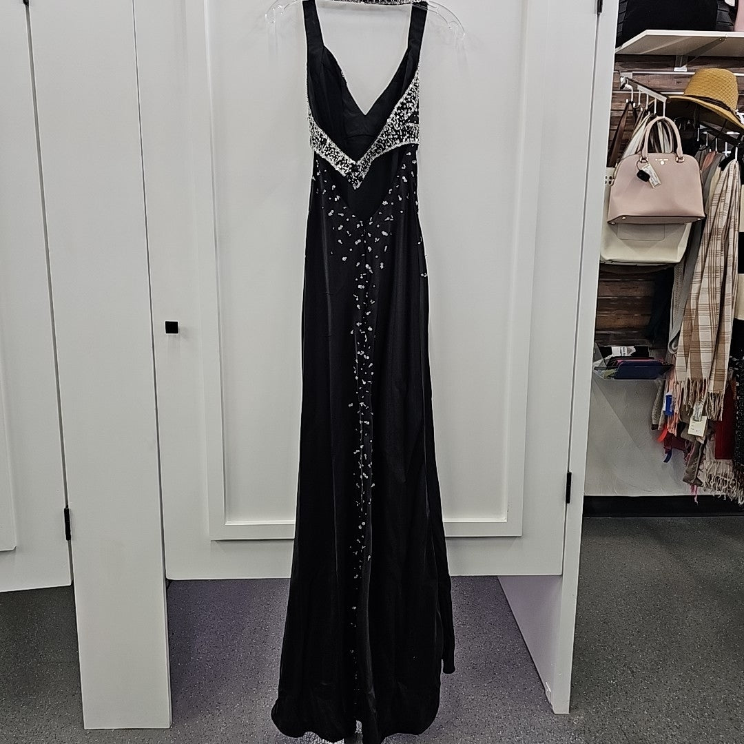 Mori Lee Size 3/4 Black Used Formal Halter Prom Dress