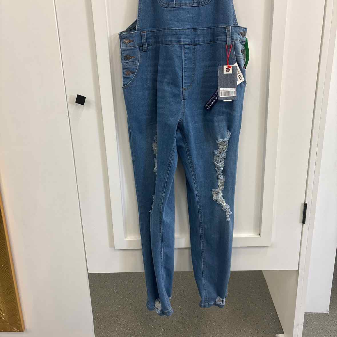Cyclone Size 9 Denim Preloved Overalls