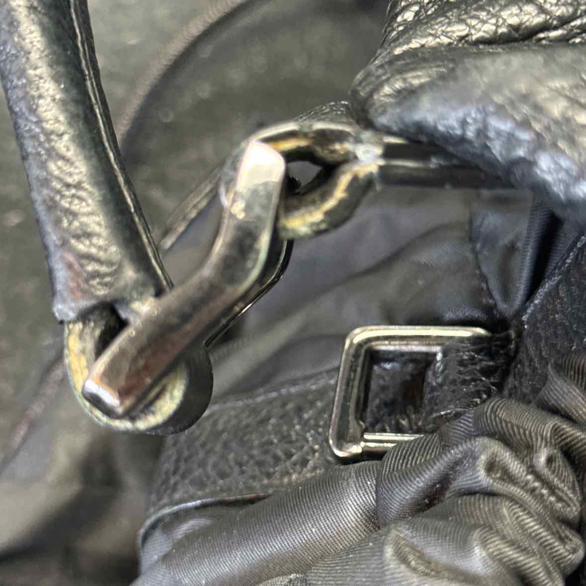 Burberry Shadow Check Black Hobo in Nylon and Leather Pre-Owned