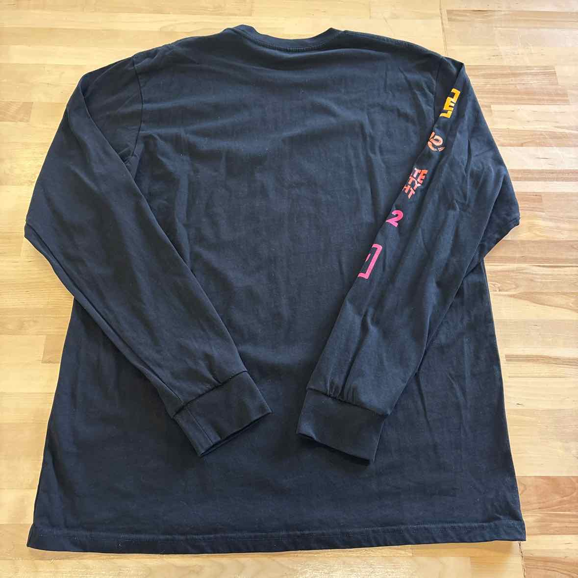 State Forty Eight Size L Black Longsleeve