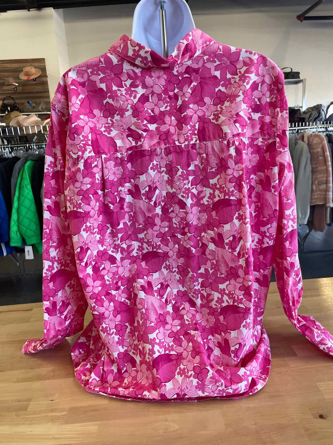 Cascade Blue Size XL Pink Button Down Shirt