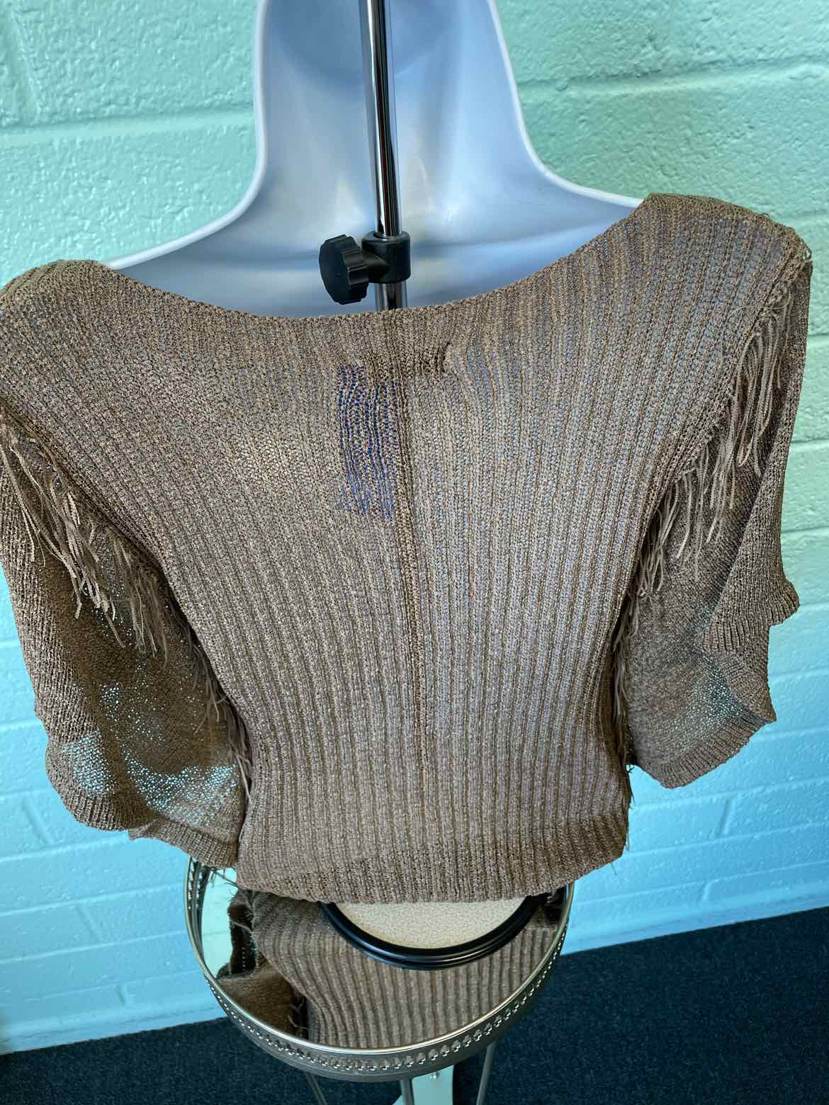 Vivian Size One Size Brown Sweater