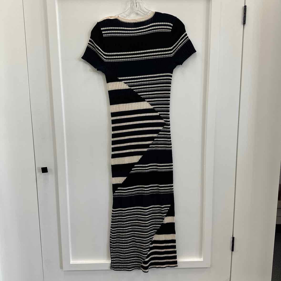 Equipment Size S Cream/Navy Dress