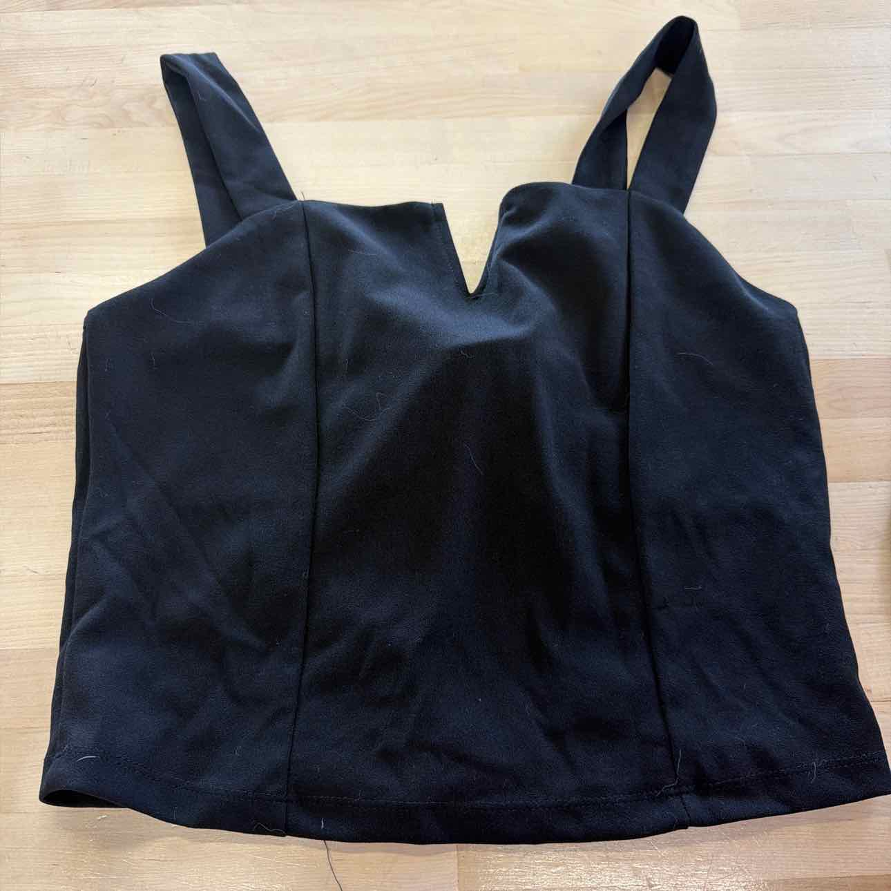 moa moa Size XL Black Preloved Tank
