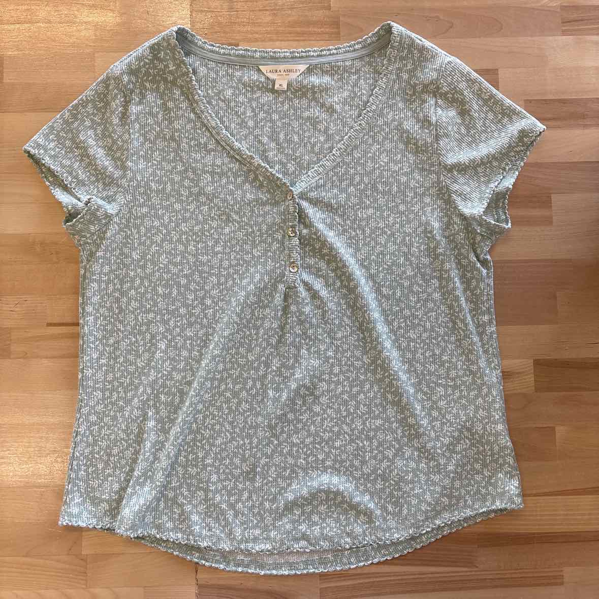Laura Ashley Size XL Green Blouse