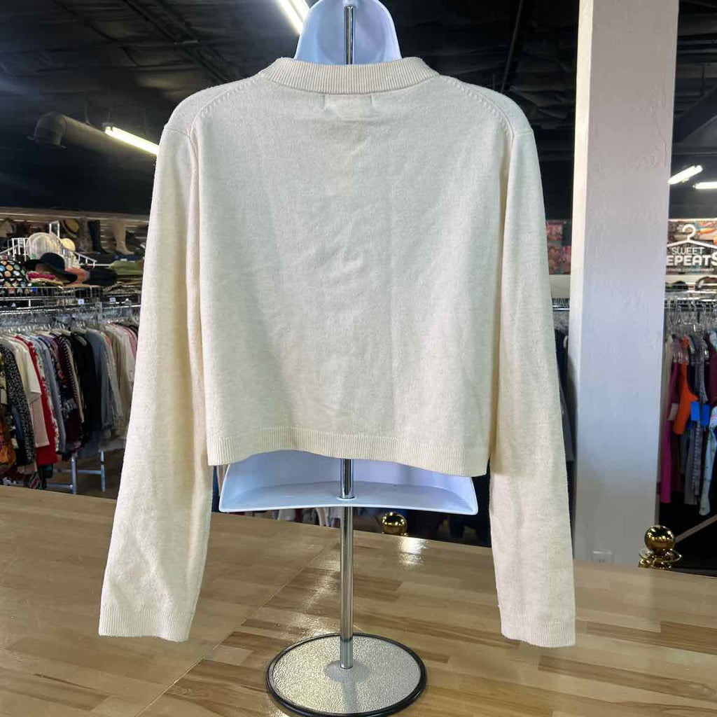 Jessica Simpson Size M Cream Preloved Sweater