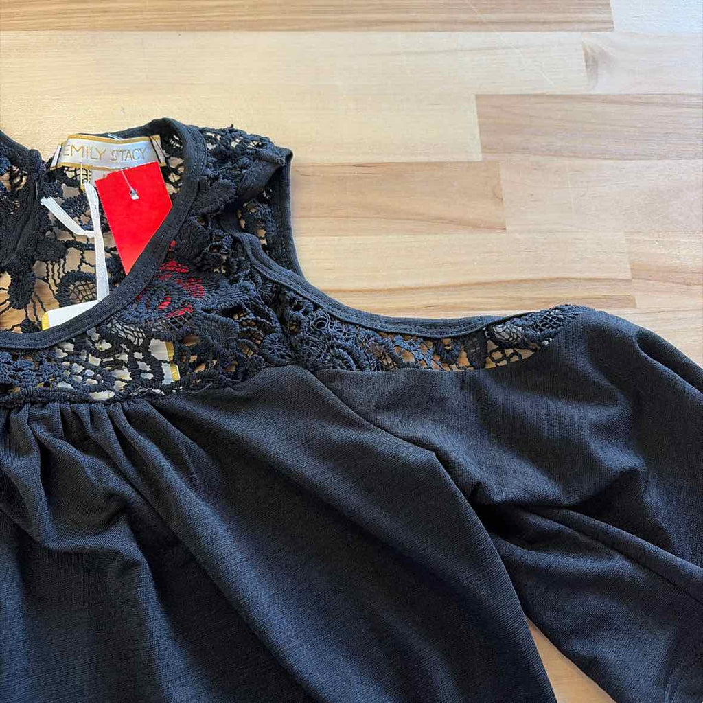 Emily Stacy Size L Black Tank