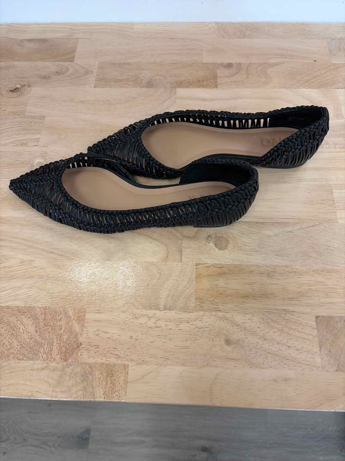INC Size 8.5 Women's Abron Pointed D'Orsay Flats