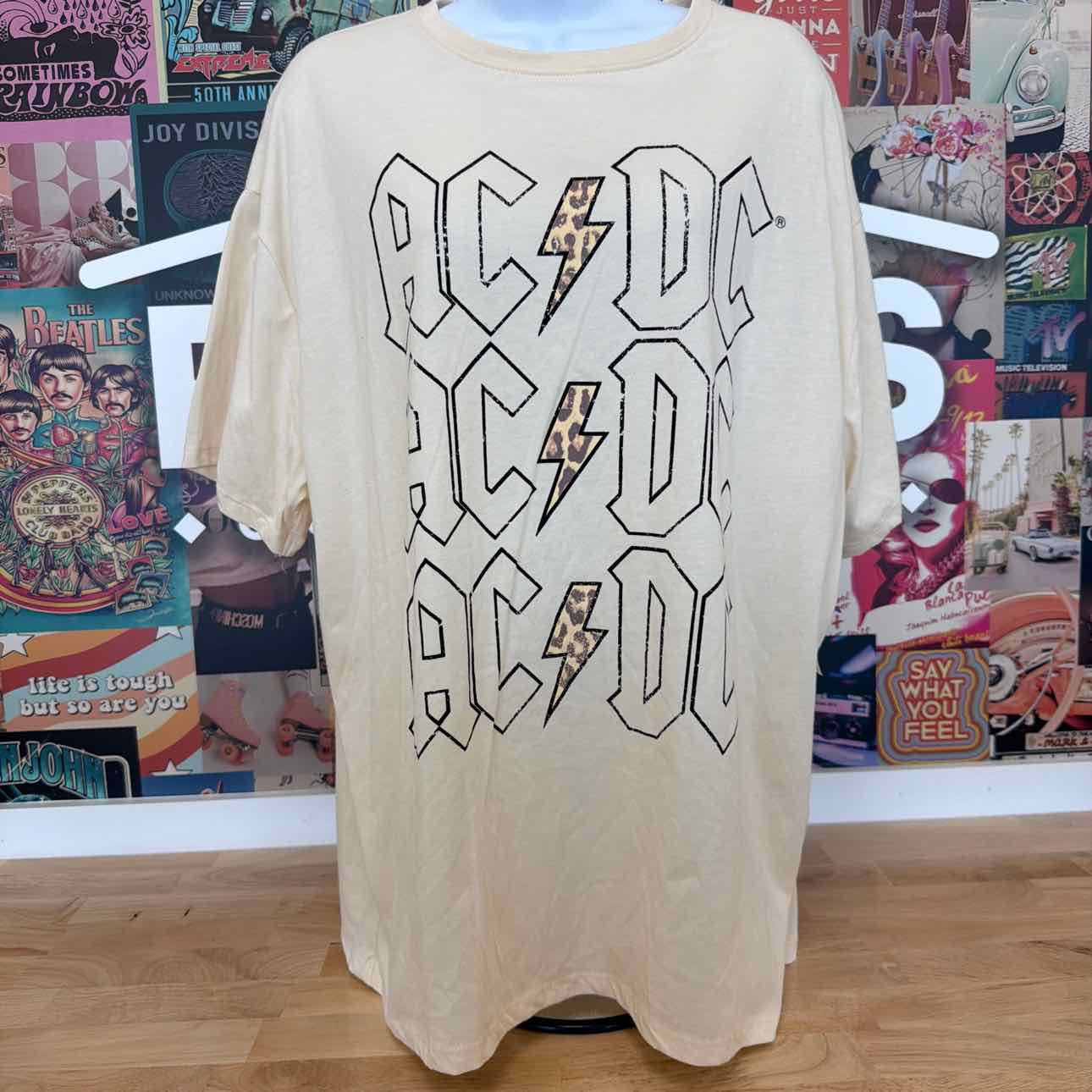 ACDC Size L Acdc Leopard T-Shirt - Bleached Sand