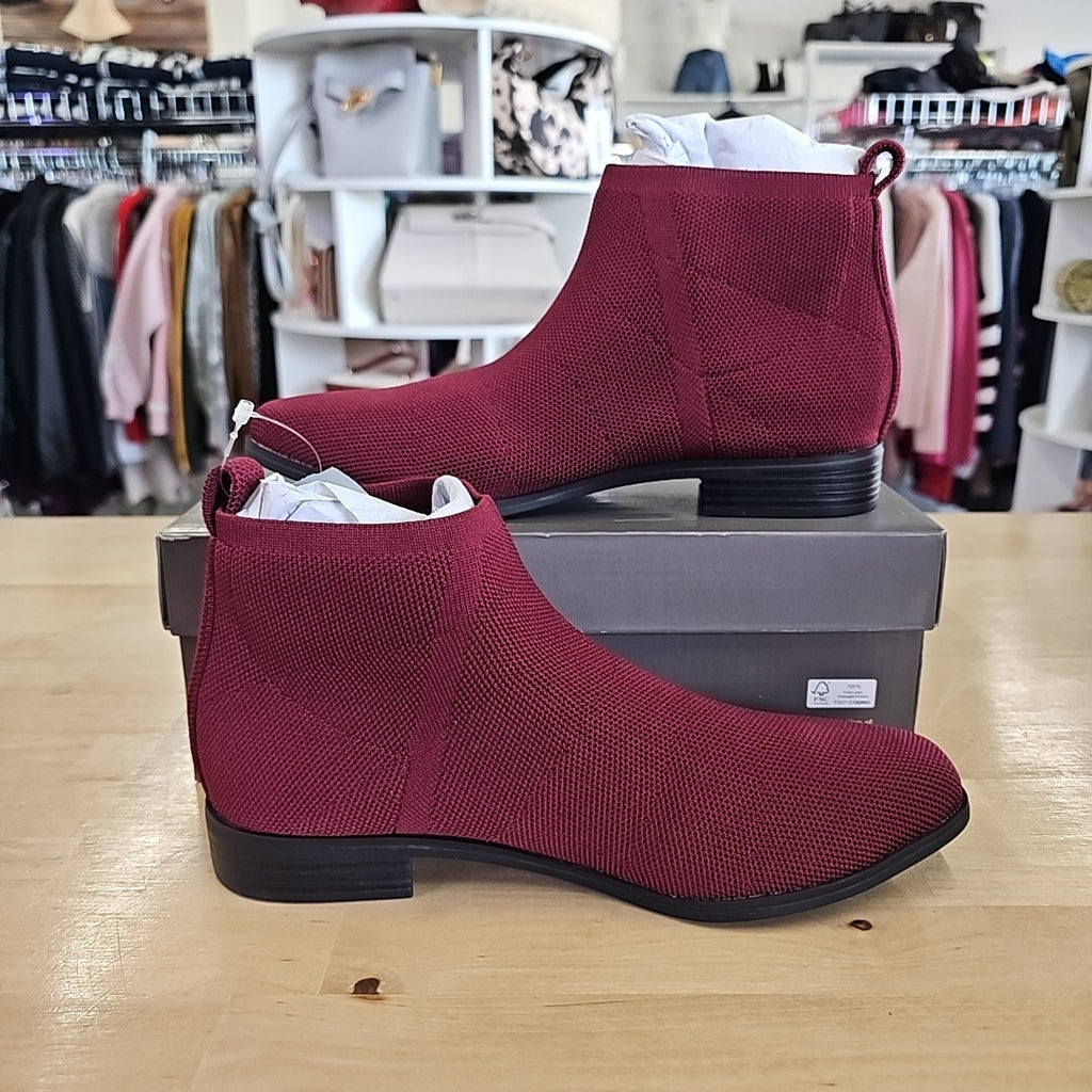 Style & Co. Size 8 Red Boots