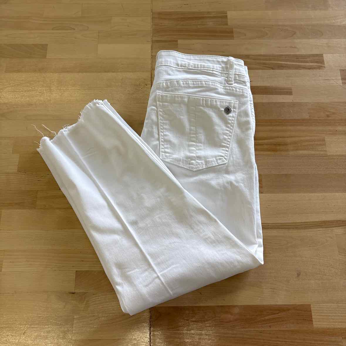 Democracy Size 8P White Pants