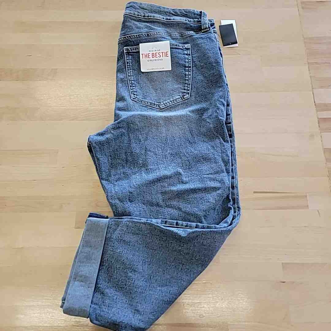 Celebrity pink Size 18 Blue Jeans Mid-Rise The Bestie Girlfriend NWT