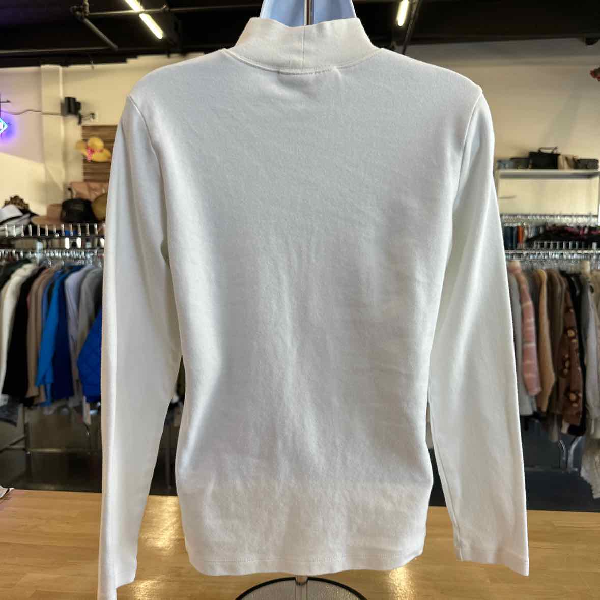 Karen Scott Size S White Long Sleeve