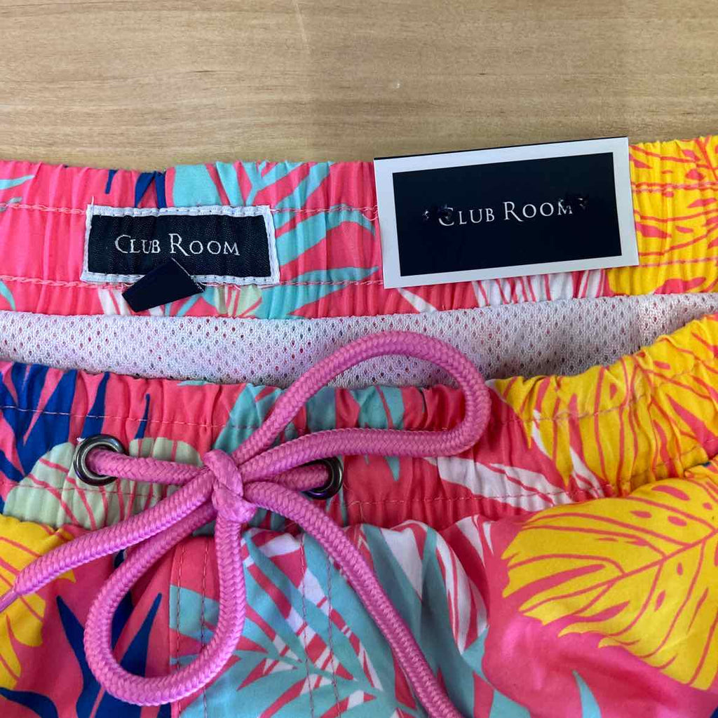 Club Room Men's Hibiscus Floral Print 7" Swim Trunks