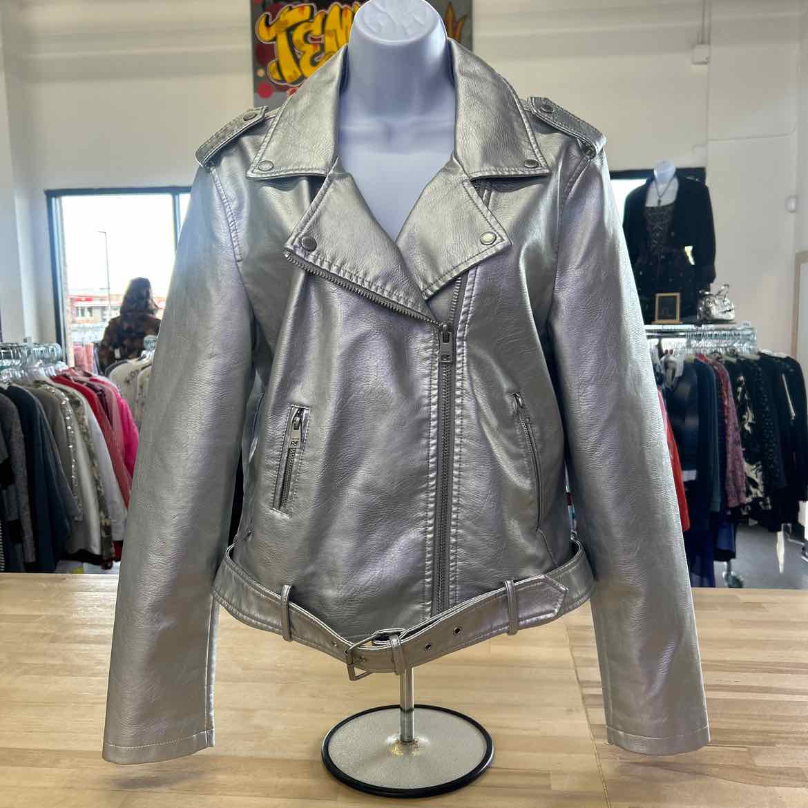 Levi's Women's Faux-Leather Belted Hem Moto Jacket - Silver XL