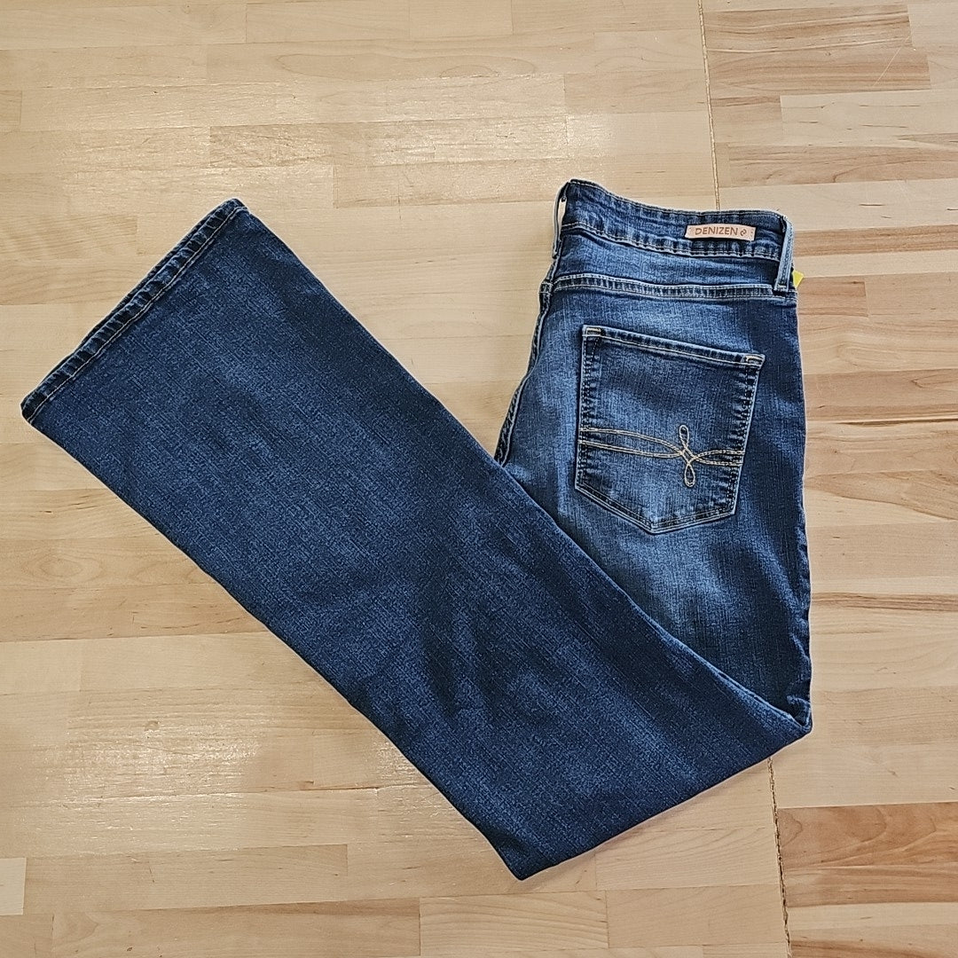 Levi's Size 28 Blue Jeans