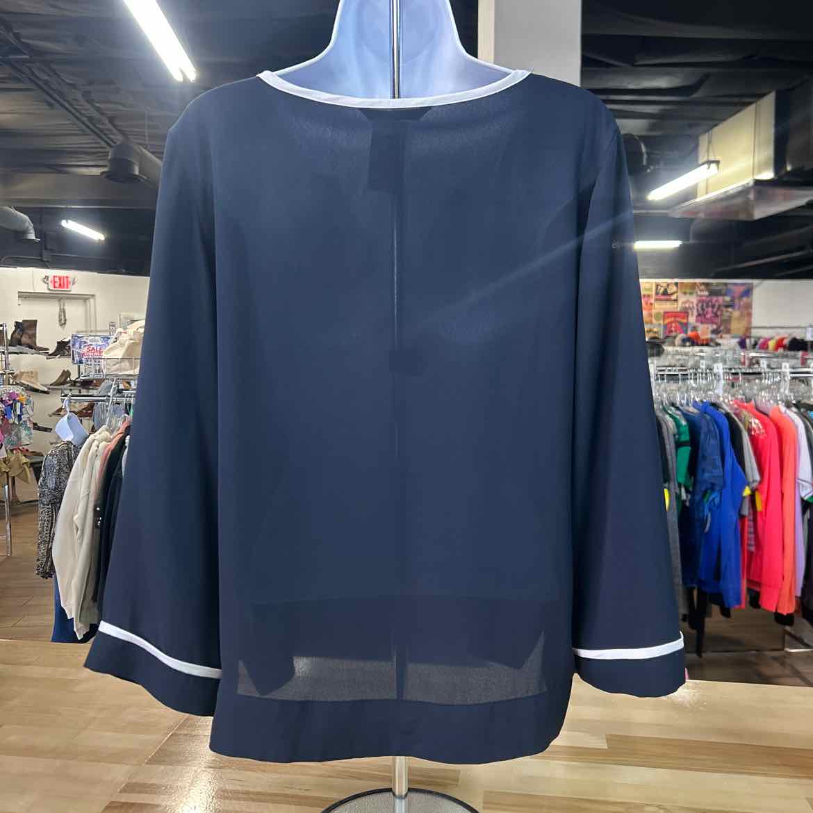 Banana Republic Size S Navy Preloved Blouse LS