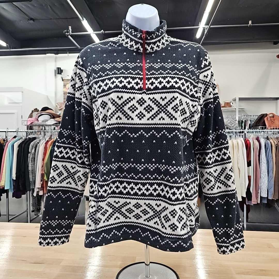 Eddie Bauer Size M BLACK & WHITE Sweater