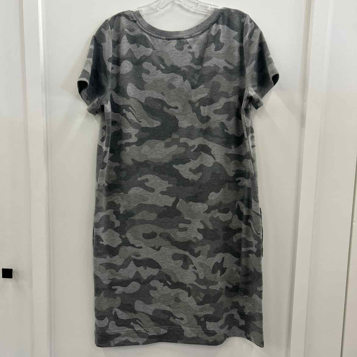 Jane & Delancy Size M Gray Dress