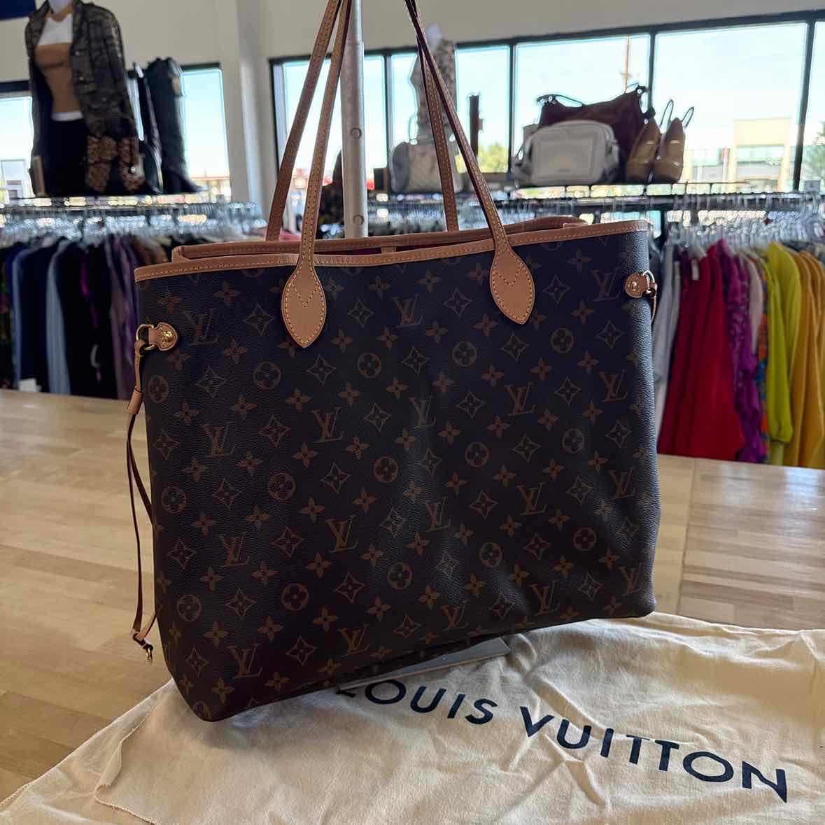Louis Vuitton Neverfull GM Tote wth Rare Pink interior Pre-Owned
