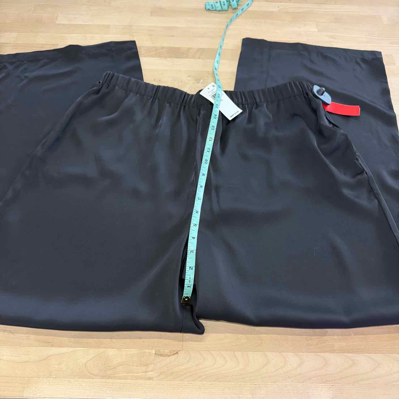 CeCe Size XL Black Satin New Pants