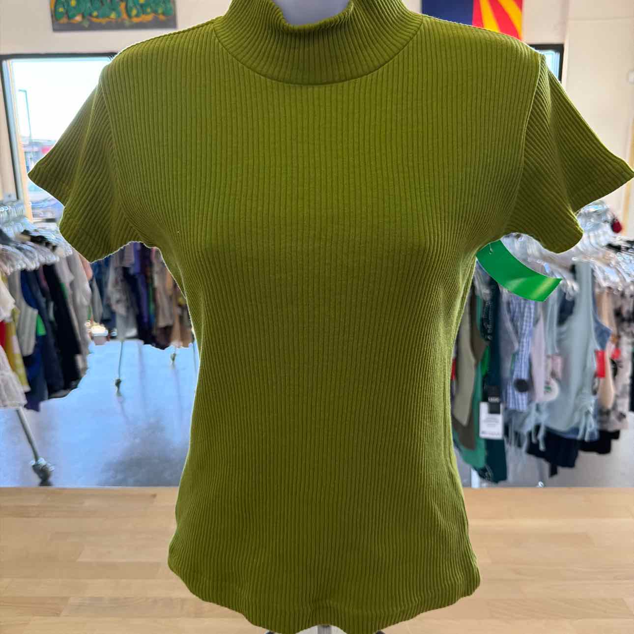 Size S Green Preloved Turtleneck