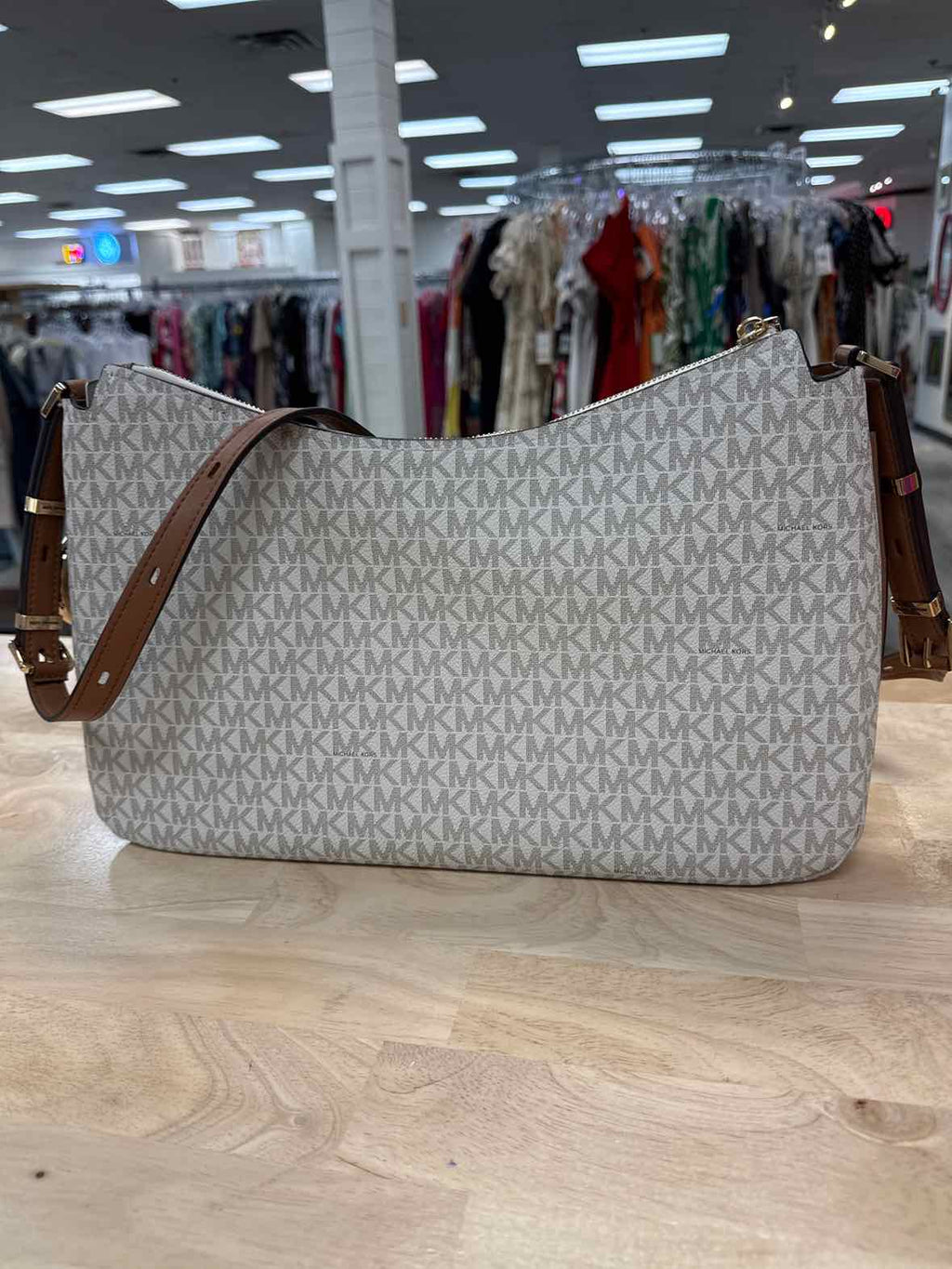 Michael Kors Cream Shoulder Preloved Nolita Handbag